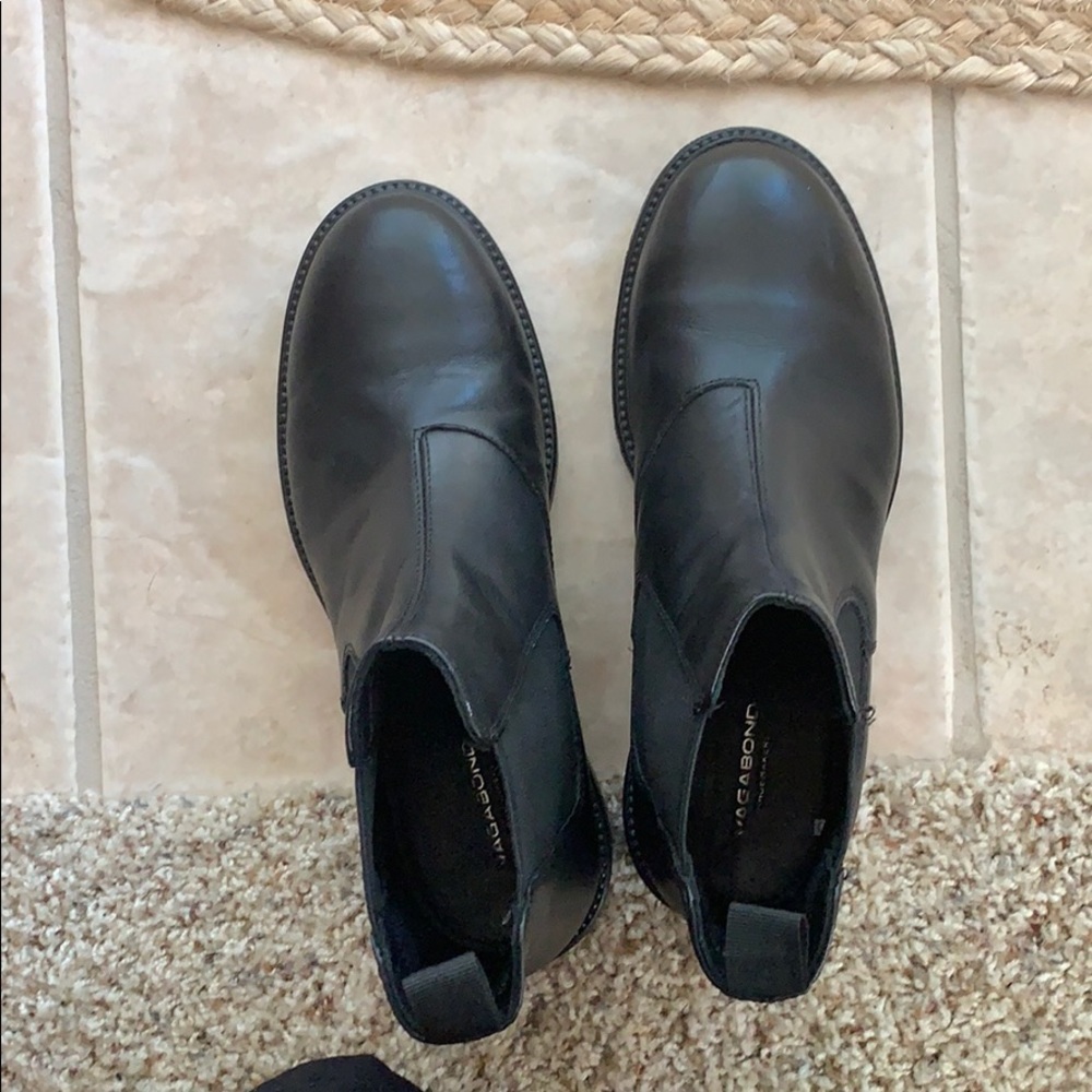Vagabond black booties